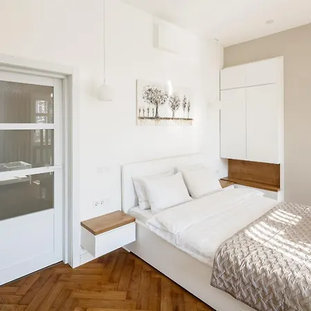Palace View - 24 Kopernyka Str. Апартаменты *