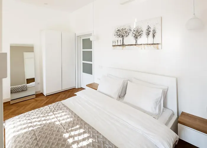 Palace View - 24 Kopernyka Str. Apartamento Leópolis