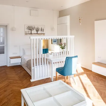 Palace View - 24 Kopernyka Str. Daire *